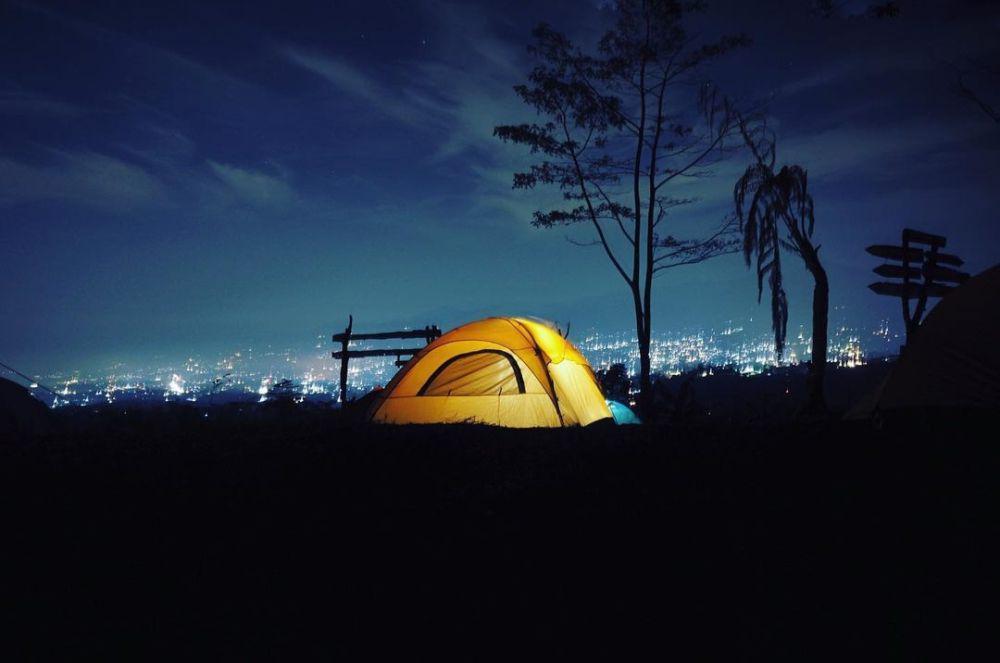 Wisata Bukit Saung Geulis: Info Lokasi, Aktivitas, dan Fasilitas