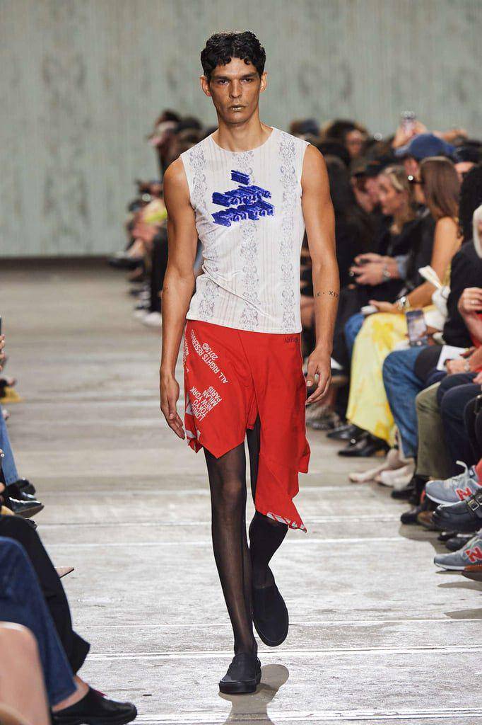 Alix Higgins Resort '25 di Australia Fashion Week 2024 (instagram.com/__aak47)