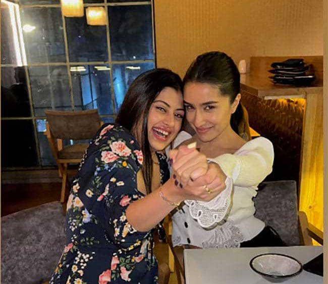 Zanai Bhosle dan Shraddha Kapoor (instagram.com/shraddhakapoor)