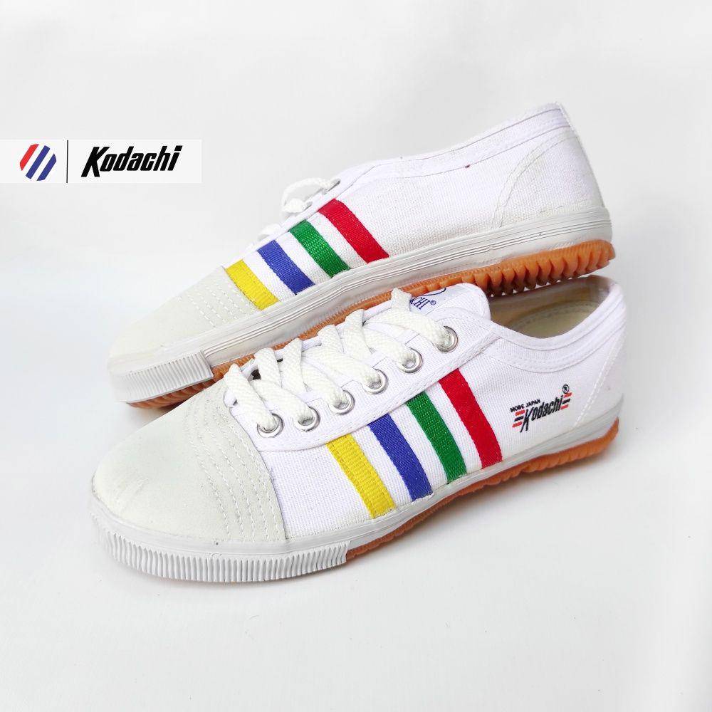 Sepatu Kodachi 8111 Rainbow (shopee.co.id/Sepatu Kodachi)