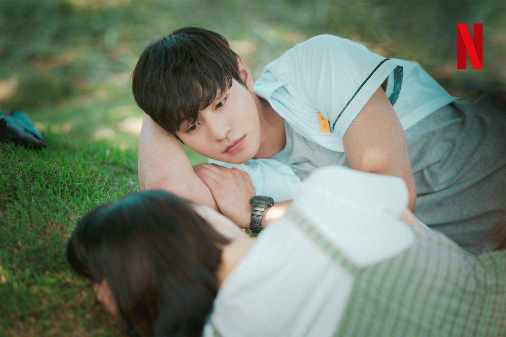 cuplikan drama A Time Called You (twitter.com/NetflixKR)