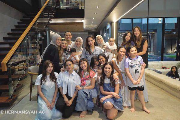 9 Potret Playdate Anak-anak Geng Cendol, Nagita Kenalkan Baby Lily