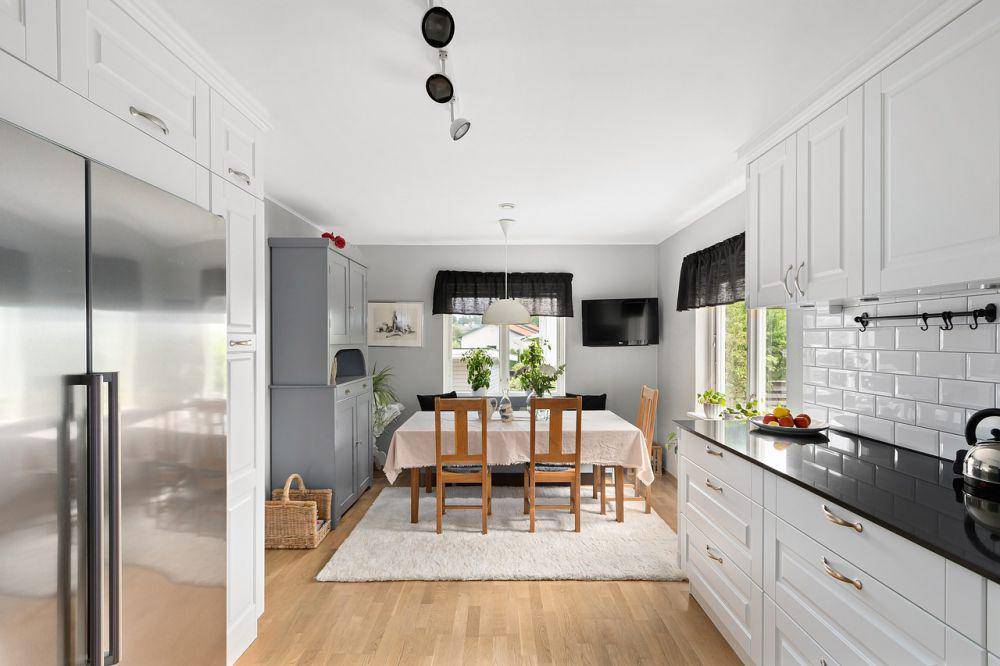 Dapur (pixabay.com/Anna Lisa)
