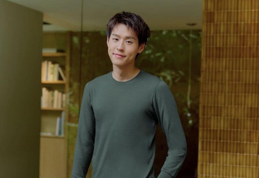 Profil Billkin Putthipong, M How to Make Millions Before Grandma Dies