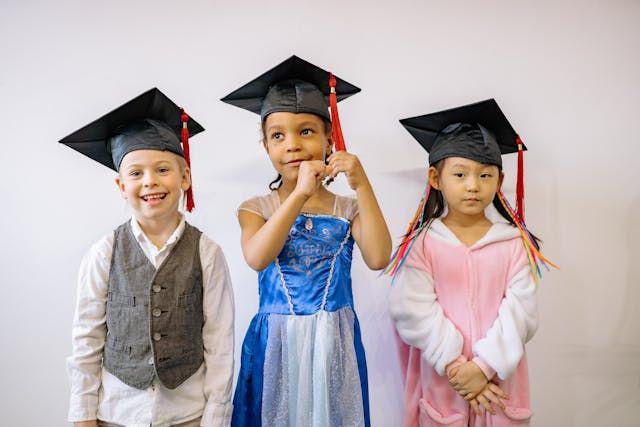 4 Contoh Puisi Perpisahan Anak TK, Berkesan dan Menyentuh