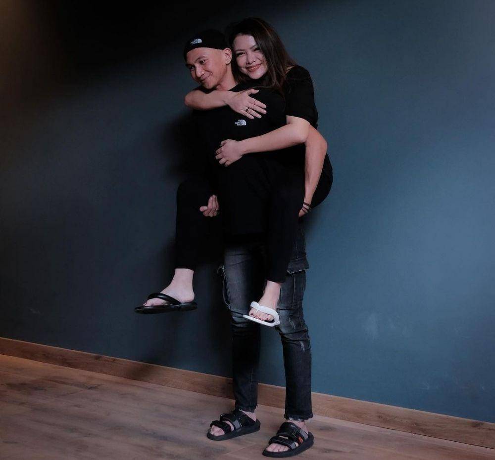 potret kenangan romantis Anji dan Wina Natalia (instagram.com/winatalia)