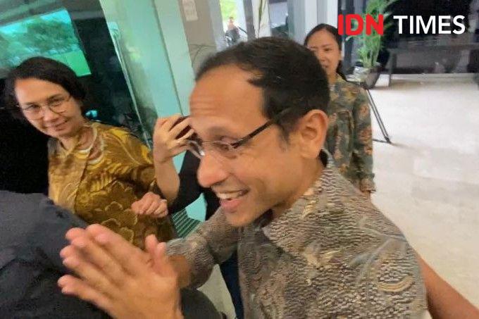 Mendikbudristek Nadiem Makarim tolak jawab pertanyaan media soal UKT meroket. (IDN Times/Amir Faisol)