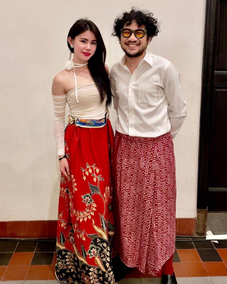 Gaya OOTD dan Makeup Zoe Levana (instagram.com/zoe_levana)