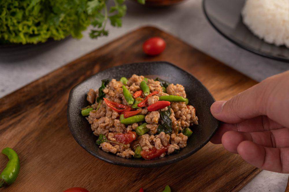 Tumis daging asam pedas manis(freepik.com/Jcomp)