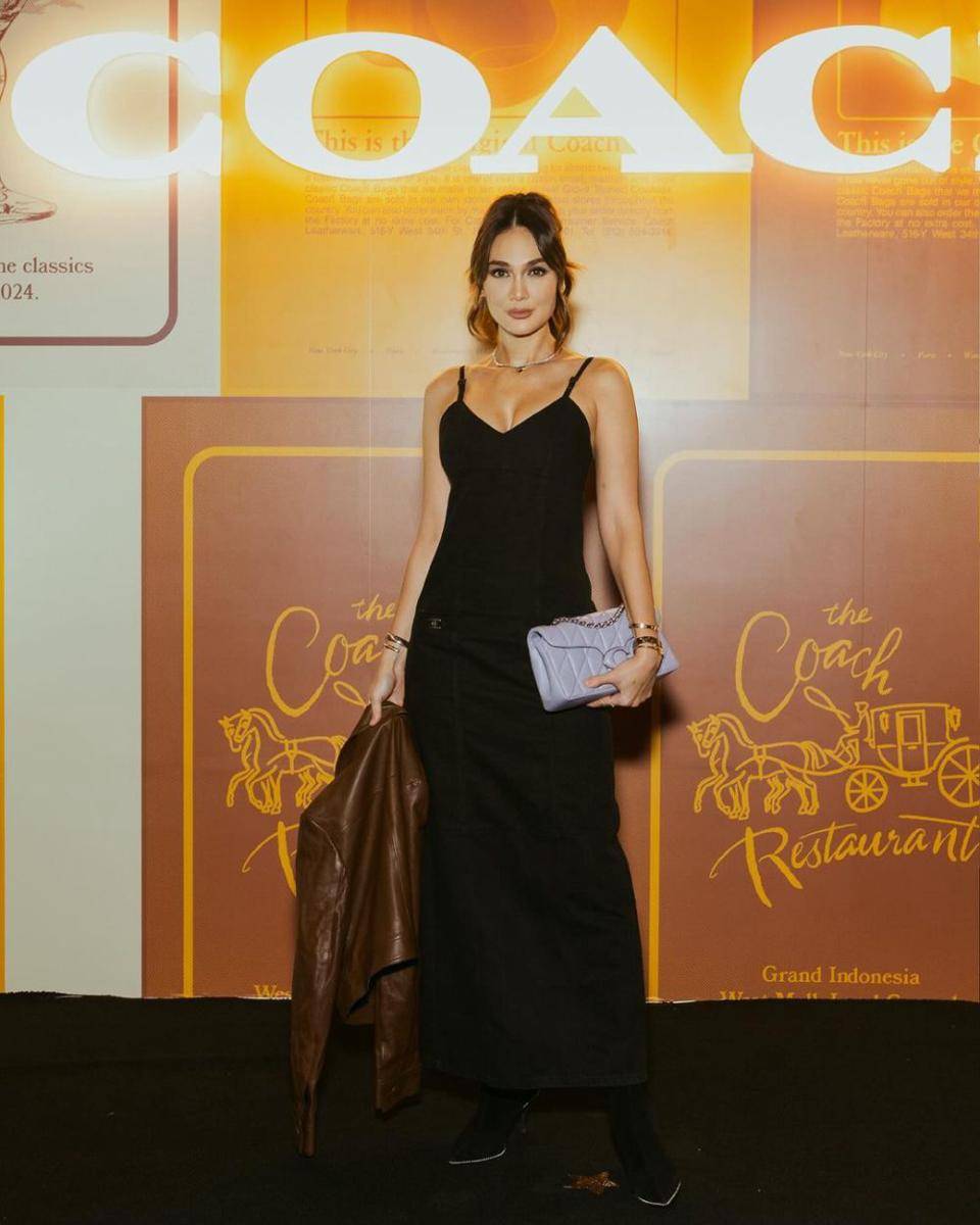 Luna Maya (instagram.com/lunamaya)