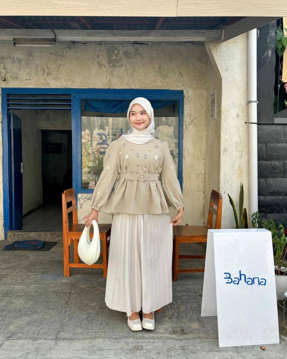 Siska Amera (instagram.com/siskaamera)