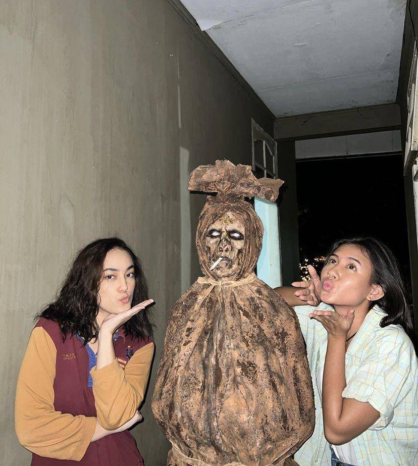 potret Shenina Cinnamon di balik layar film Do You See What I See (instagram.com/sheninacinnamon)