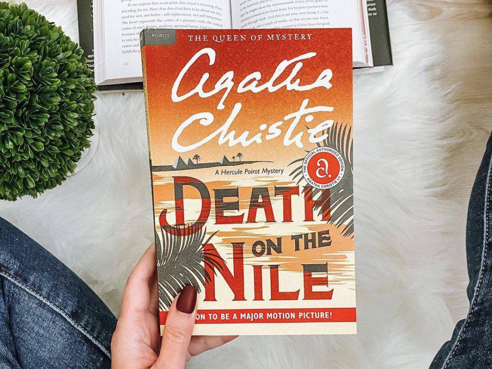 buku Death on the Nile (Instagram.com/bookish_jem)