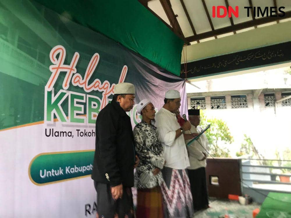 Ikrar dukungan ulama dan Kiai kepada Ketua PCNU Klaten Mujiburrahman untuk maju di Pilbup Klaten. (IDN Times/Bandot Arywono)