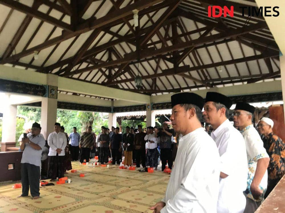 Ikrar dukungan ulama dan Kiai kepada Ketua PCNU Klaten Mujiburrahman untuk maju di Pilbup Klaten. (IDN Times/Bandot Arywono)