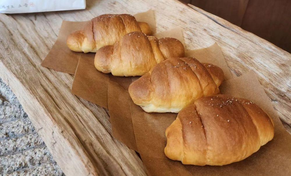 Resep Salted Butter Bread Sederhana, Seenak Buatan Toko Roti!