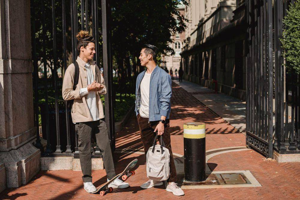 Ilustrasi pertemanan. (Pexels.com/Armin Rimoldi)