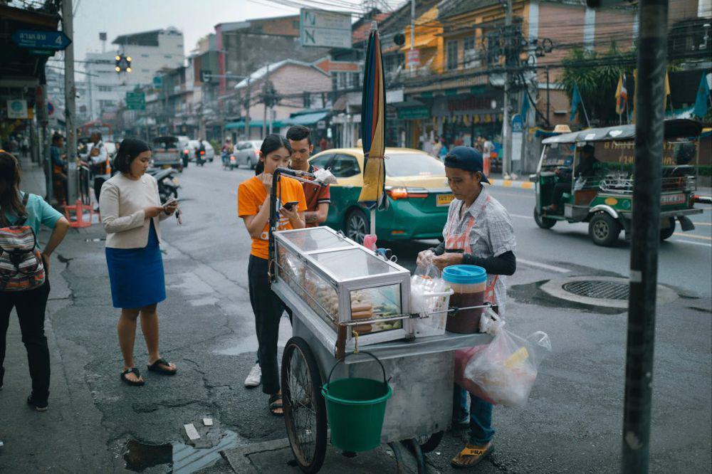 7 Tips Kurangi Jajan Impulsif Tiap Ada Pedagang Lewat Depan Rumah