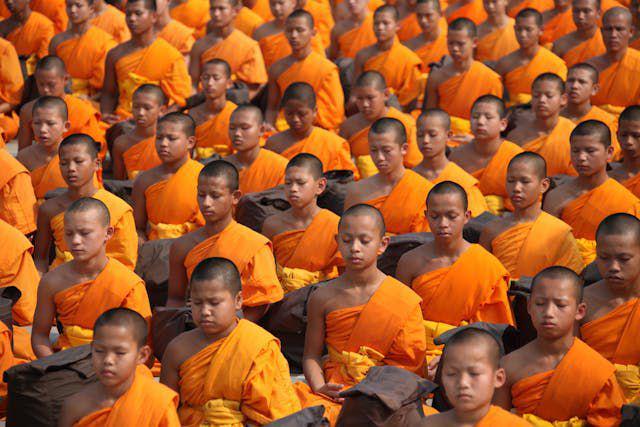 5 Manfaat Meditasi selama Waisak bagi Kesehatan Mental dan Spiritual