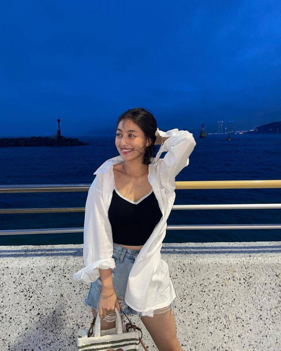 Jihyo Twice (instagram.com/_zyozyo)