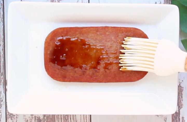 Resep Saus Spam Musubi, Olesan Wajib Rasa Autentik Jepang!