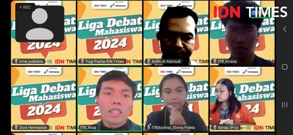 Duel Itenas menghadapi ITB pada penyisihan Liga Debat Mahasiswa IDN Times (dok IDN Times)