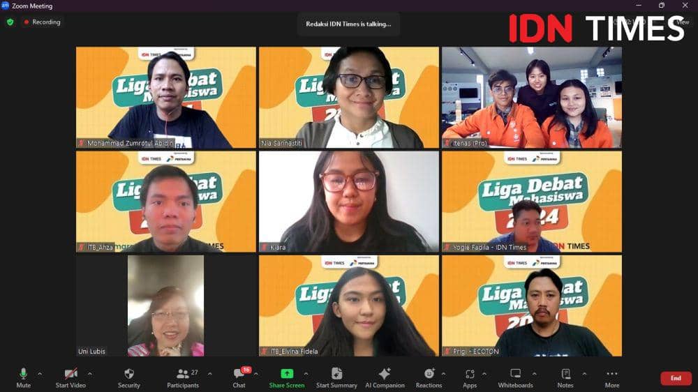 Duel Itenas menghadapi ITB pada penyisihan Liga Debat Mahasiswa IDN Times (dok IDN Times)
