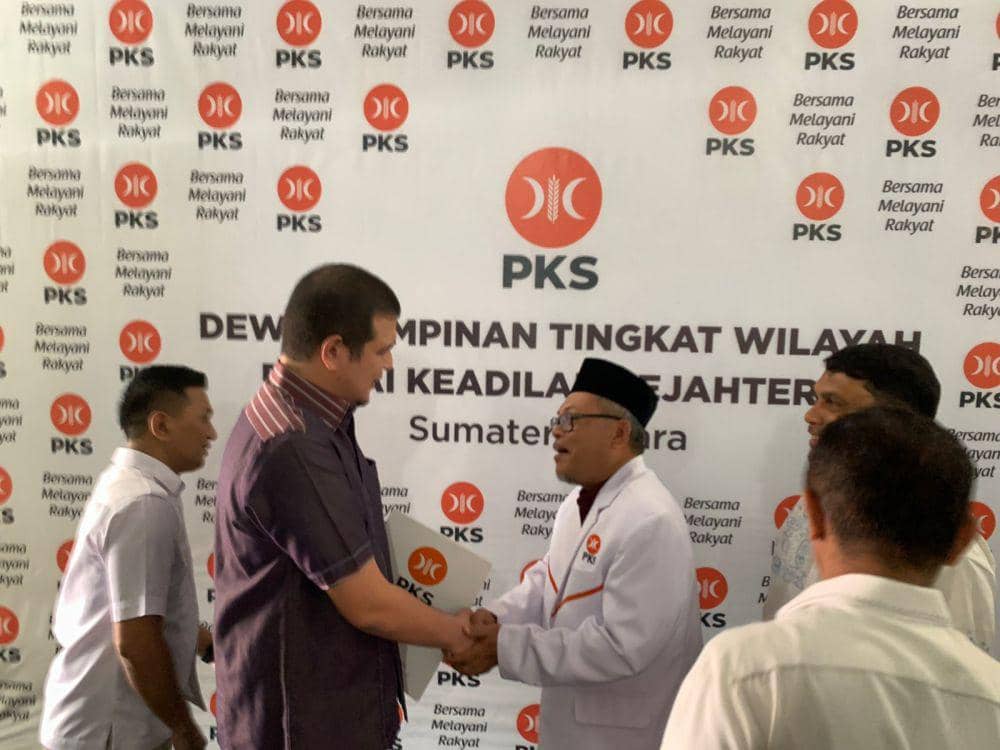 Tim Bobby Nasution Ambil Formulir Cagub Sumut ke PKS