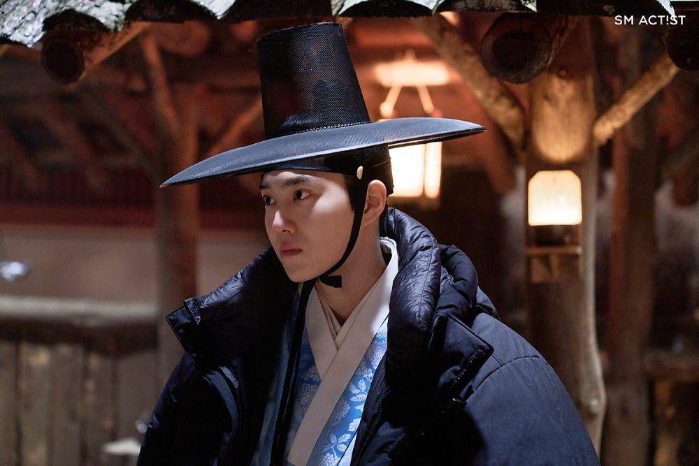 Suho EXO di balik layar drama Missing Crown Prince (dok. Naver Post/SMTOWN 신곡 포스트)