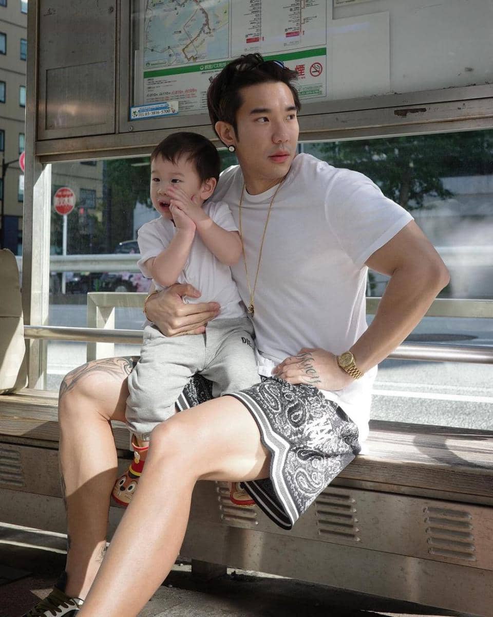 potret outfit kasual ala Boss Suddee saat momong anak (instagram.com/boss.nsbz)