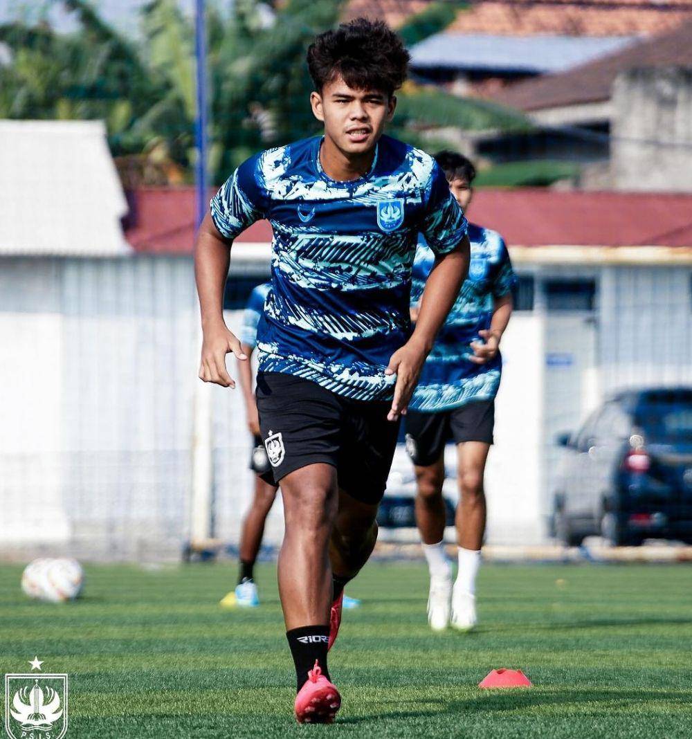 Pemain PSIS Semarang sedang jalani latihan rutin jelang International Match RCTI Sport, Kamis (23/5/2024). (dok. PSIS)