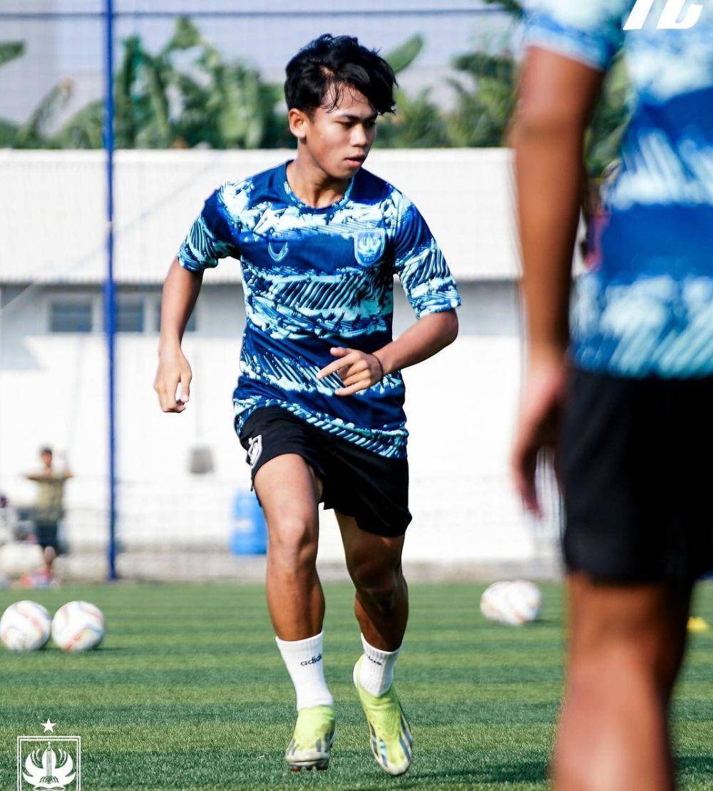 Pemain PSIS Semarang sedang jalani latihan rutin jelang International Match RCTI Sport, Kamis (23/5/2024). (dok. PSIS)