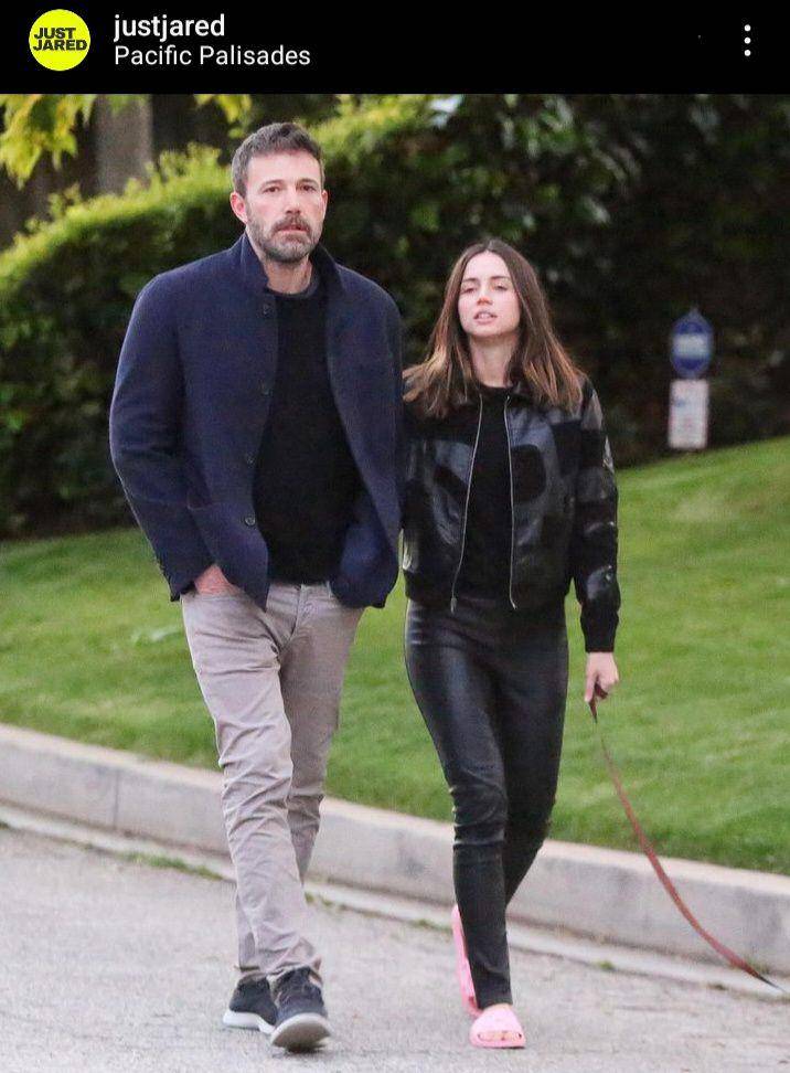potret Ben Affleck dan Ana de Armas (instagram.com/justjared)