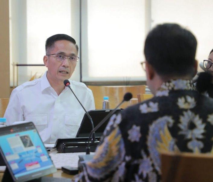 Profil Ratu Dewa Lepas Pj Wako Palembang  Demi Maju Pilkada 2024