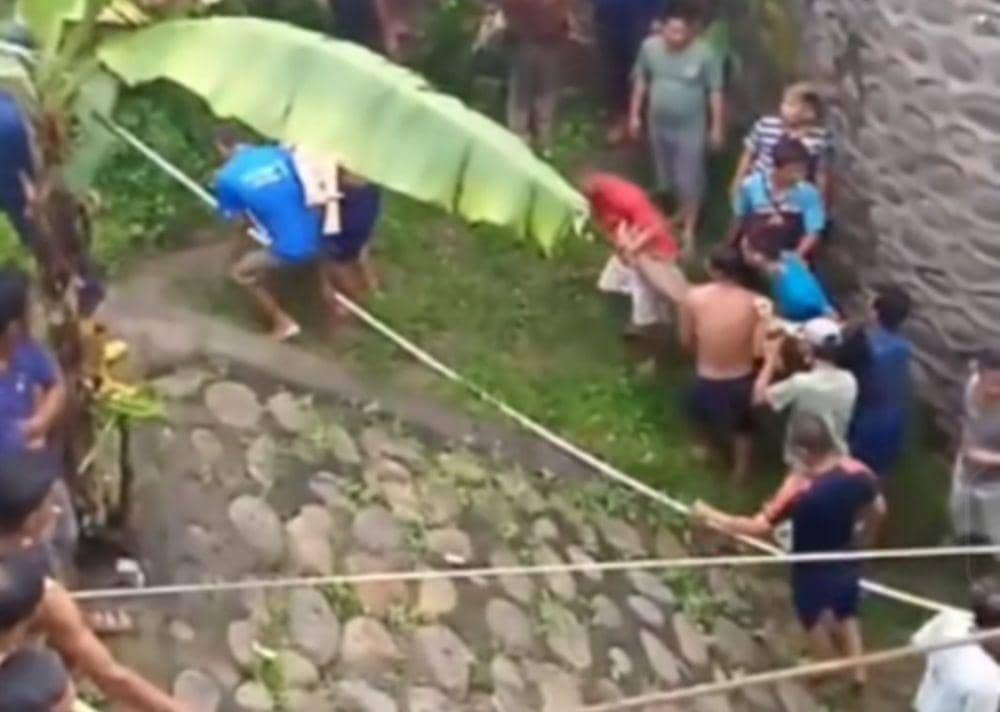 (Mobil travel terjun ke Sungai Kelingi Musi Rawas, 4 orang tewas) IDN Times/istimewa