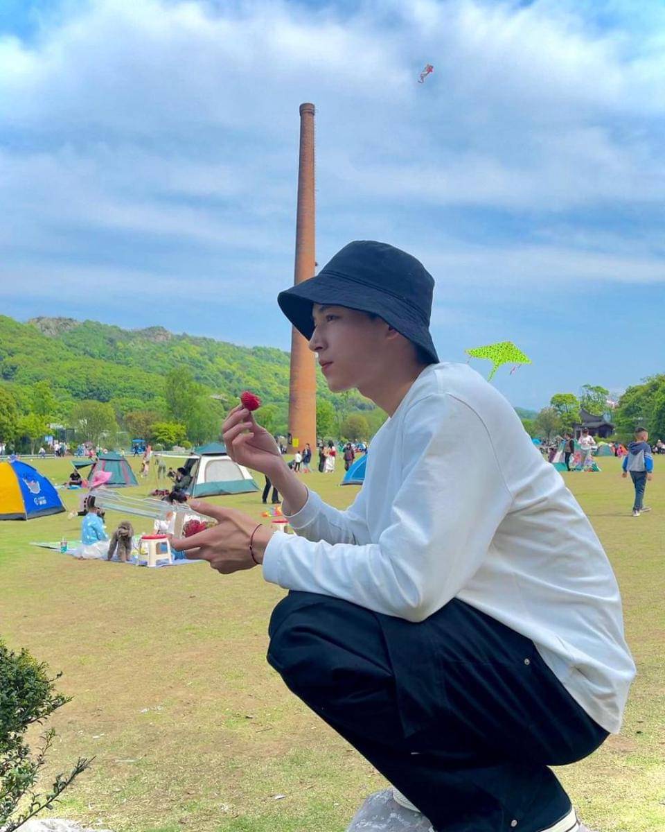 Wang Xing Yue (instagram.com/wangxingyue0305)