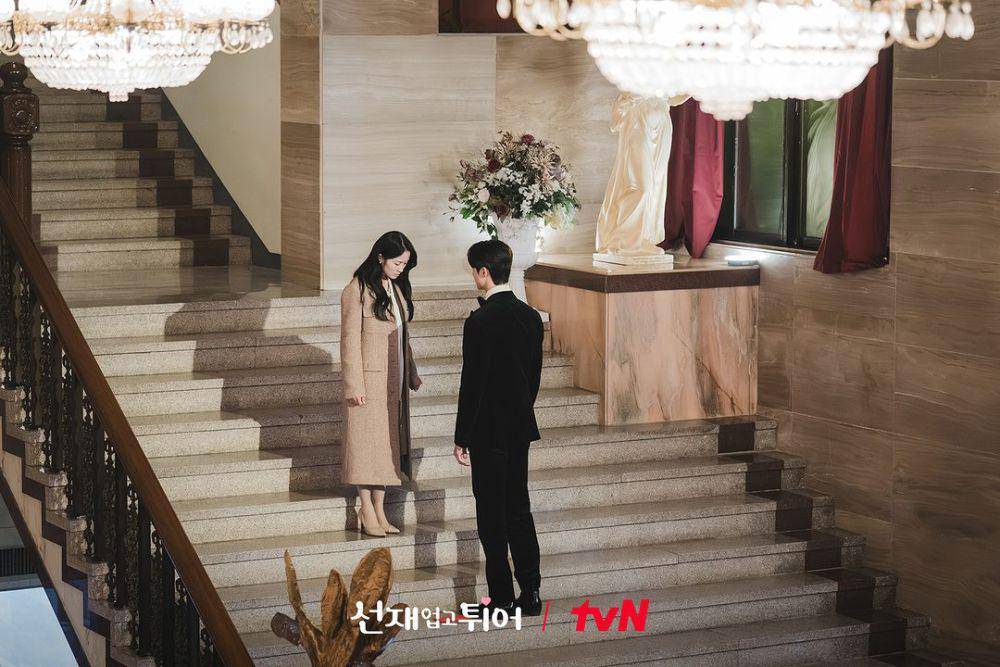 Kim Hye Yoon dan Byeon Woo Seok di drama Lovely Runner (instagram.com/tvn_drama)