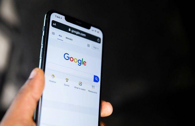 ilustrasi menggunakan Google (unsplash.com/Solen Feyissa)