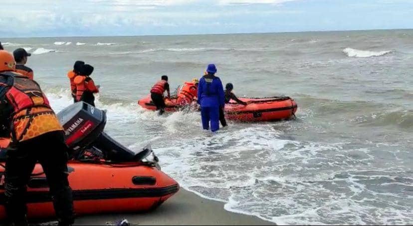 Tim SAR Cari Pemancing Hilang di Perairan Barru