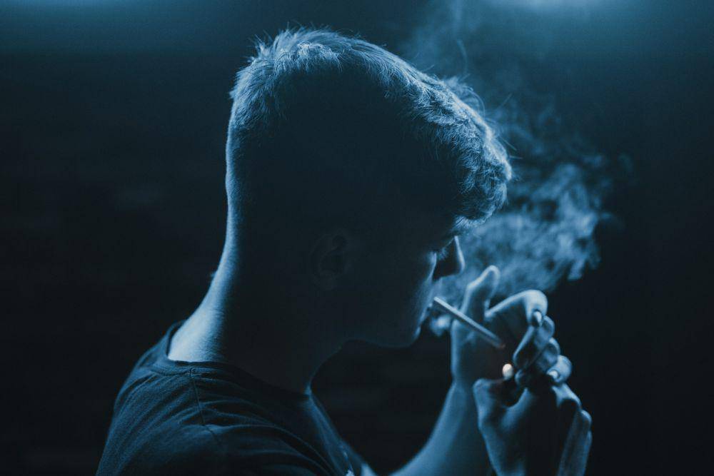 ilusttasi merokok (unsplash.com/Luka Malic)