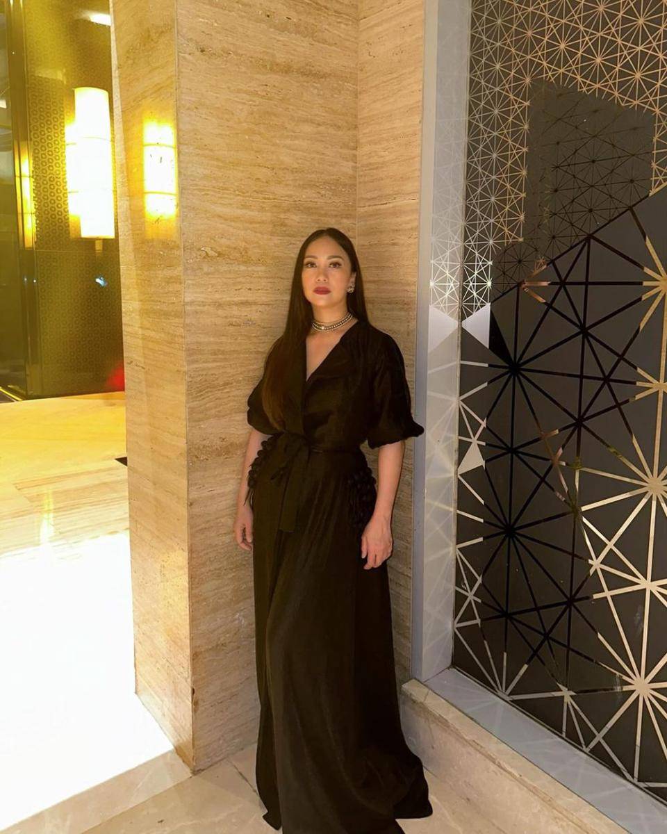 potret Riafinola dan buah hati (instagram.com/riafinola)