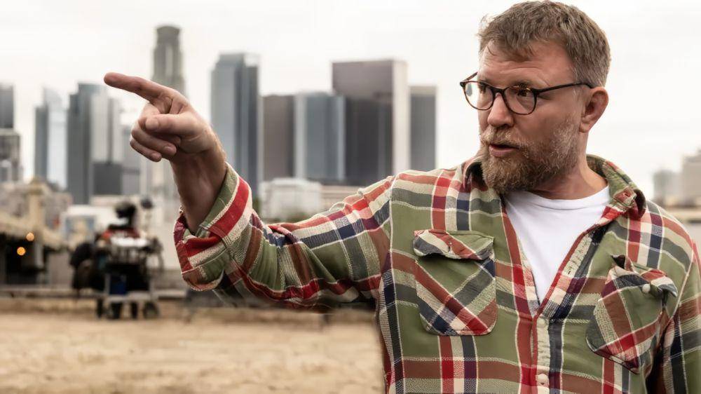 sosok Guy Ritchie (Deadline.com)