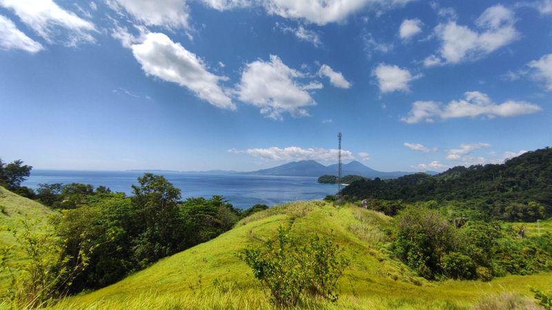 Bukit Larata Likupang: Lokasi, Rute, Harga, dan Tips Wisata