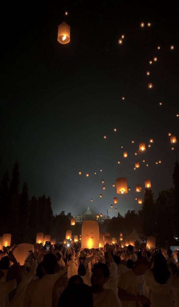 Potret festival lampion di Borobodur (x.com/AyamBakar97)