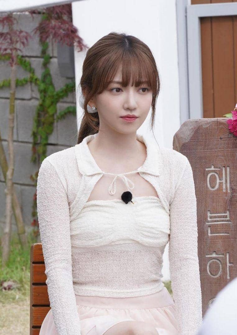 Kim Ji In di balik layar drama Frankly Speaking (instagram.com/vast.ent)