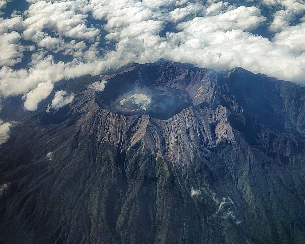 10 Fakta tentang Gunung Raung, Terekstrem di Pulau Jawa!