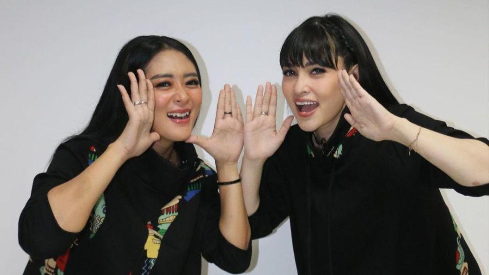 Lirik Lagu Goyang Nasi Padang -  Duo Anggrek