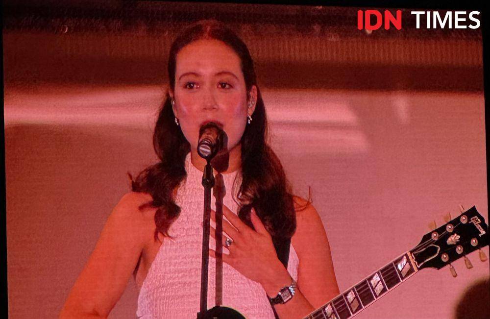 penampilan Laufey di Jakarta International BNI Java Jazz Festival 2024 pada Jumat (24/5/2024) (IDN Times/Elizabeth Chiquita)