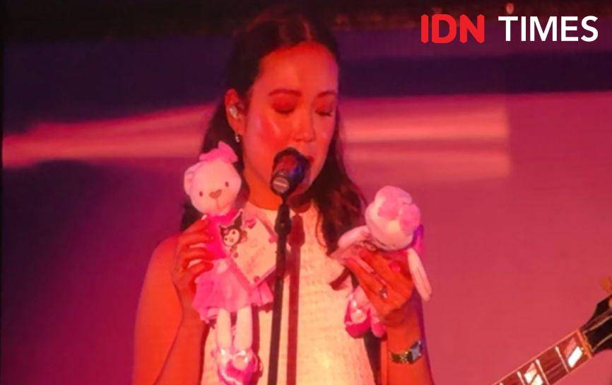 penampilan Laufey di Jakarta International BNI Java Jazz Festival 2024 pada Jumat (24/5/2024) (IDN Times/Elizabeth Chiquita)