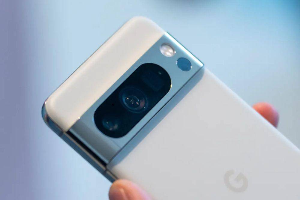 Pixel 8 (dok. Google)